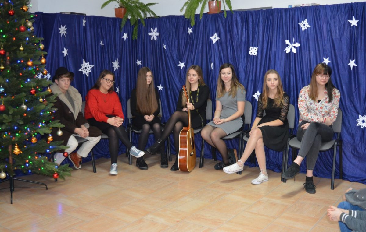 21 grudnia 2018 – W blasku choinki