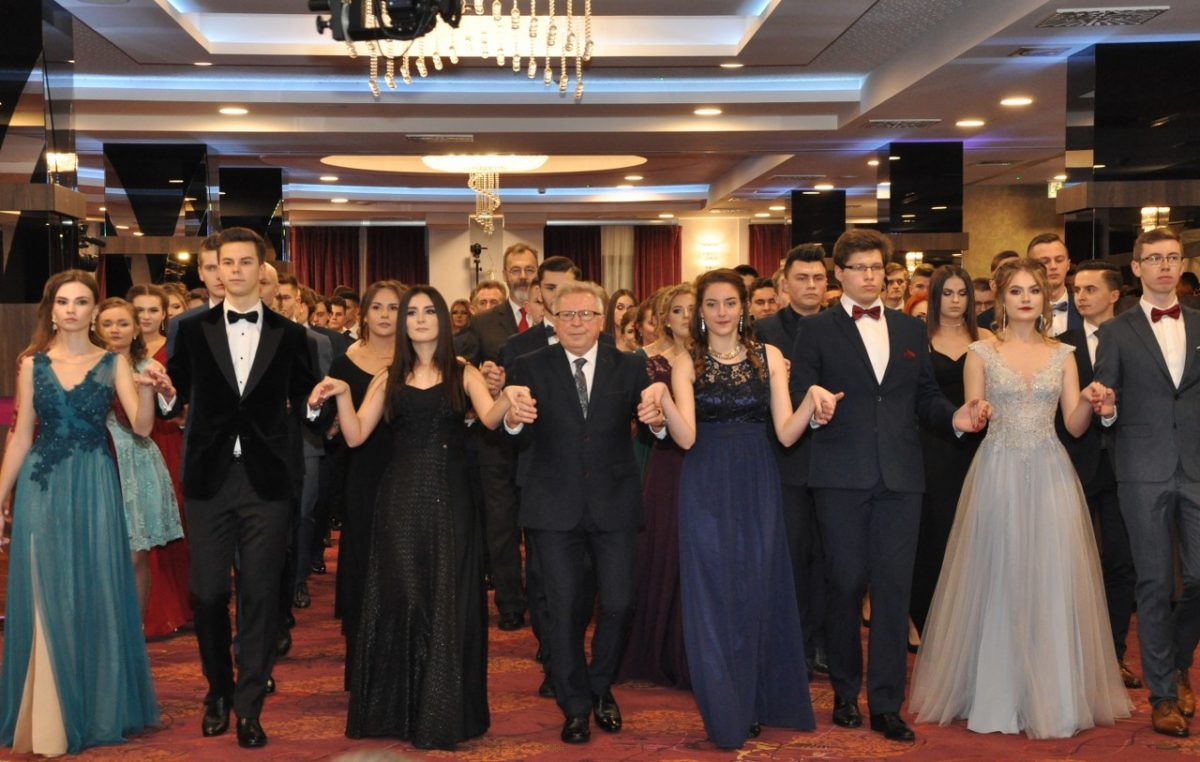 19 stycznia 2019 – Studniówka – galeria foto