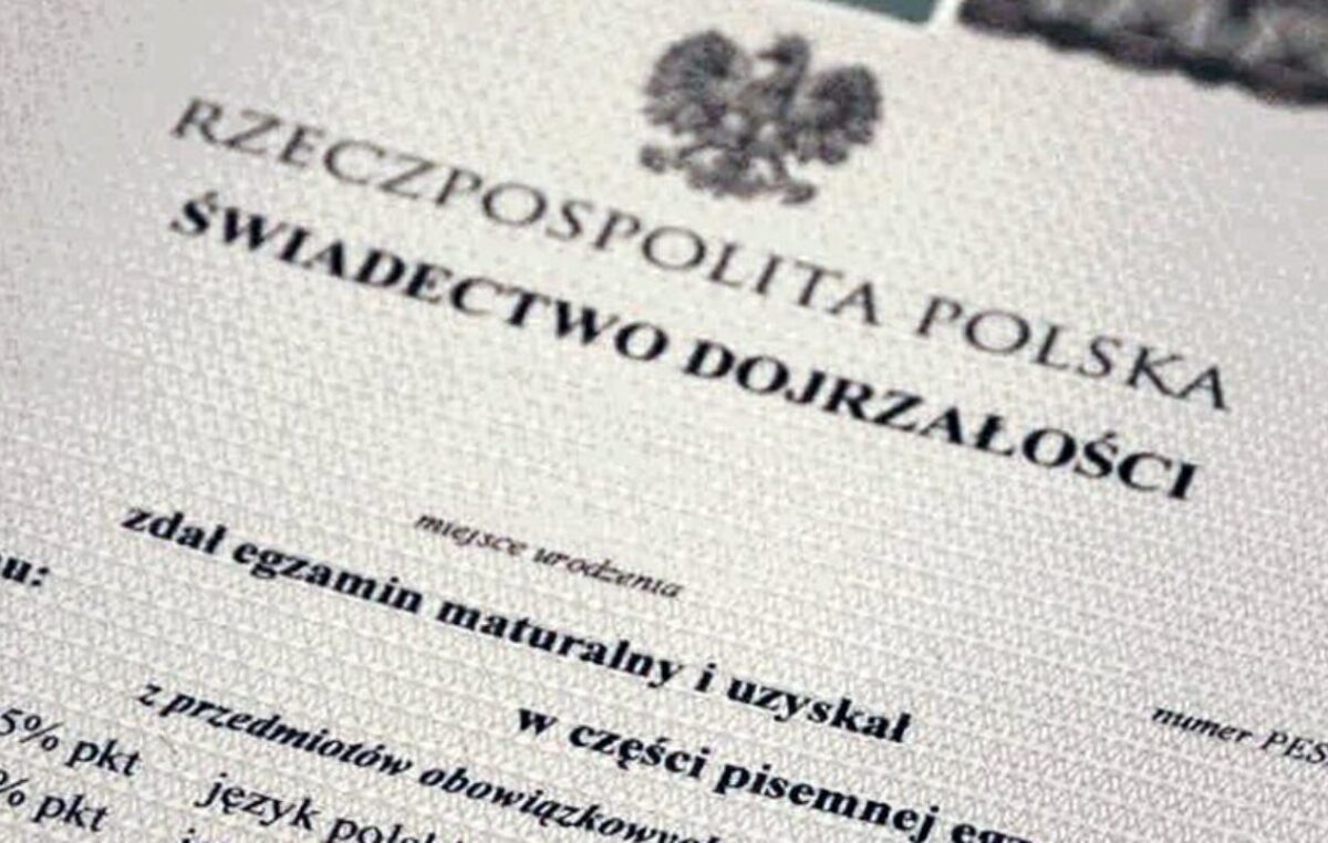 1 lipca 2022 – Odbiór świadectw