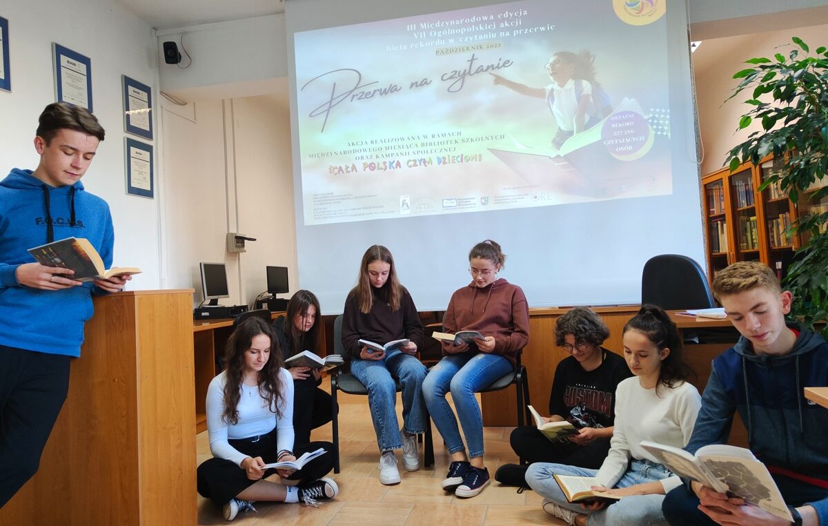 28 października 2022 – III edycja międzynarodowego projektu „Przerwa na czytanie”
