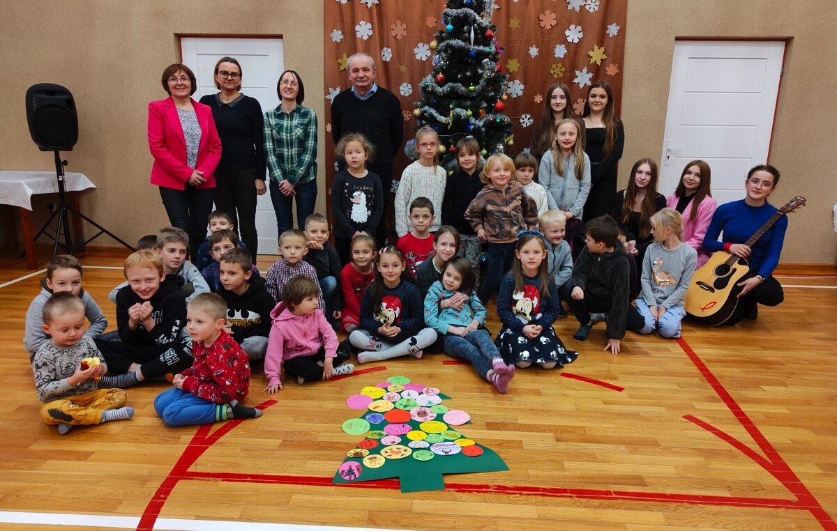 21 grudnia 2022 – Spotkanie świąteczne z dziećmi z Wioski Dziecięcej