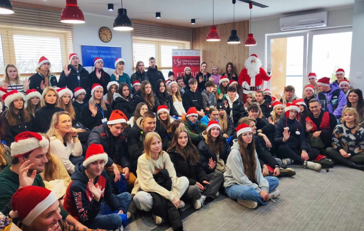 12 grudnia 2023 – Mikołajkowa zbiórka na stypendia