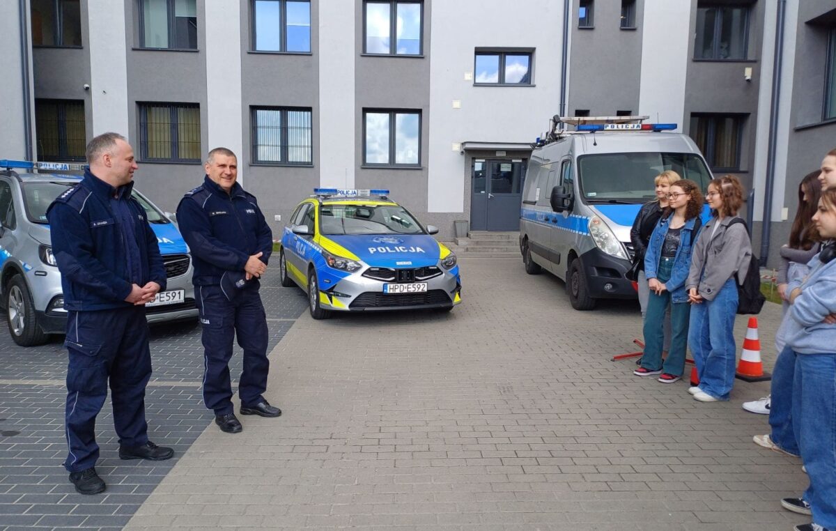 9 maja 2024 – Licealiści na Dniu Otwartym KPP w Biłgoraju