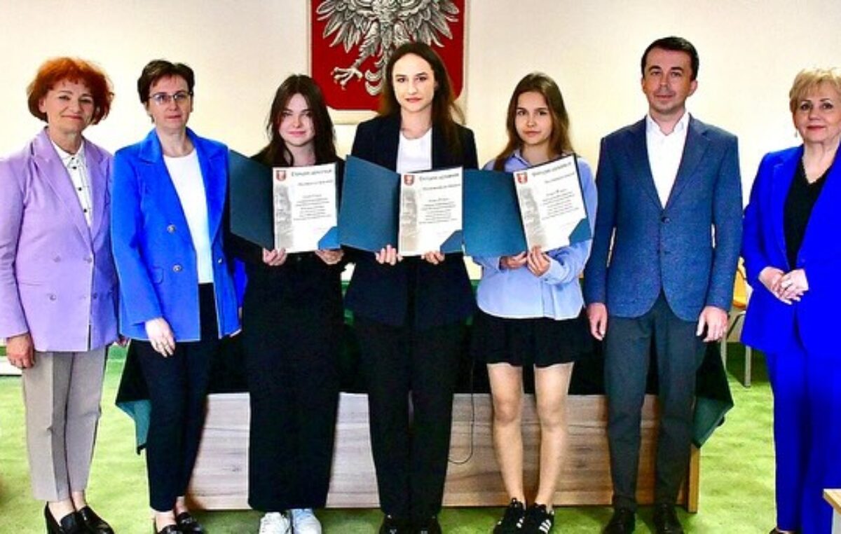 15 maja 2025 – Nasze uczennice laureatkami Konkursu Grafiki Komputerowej