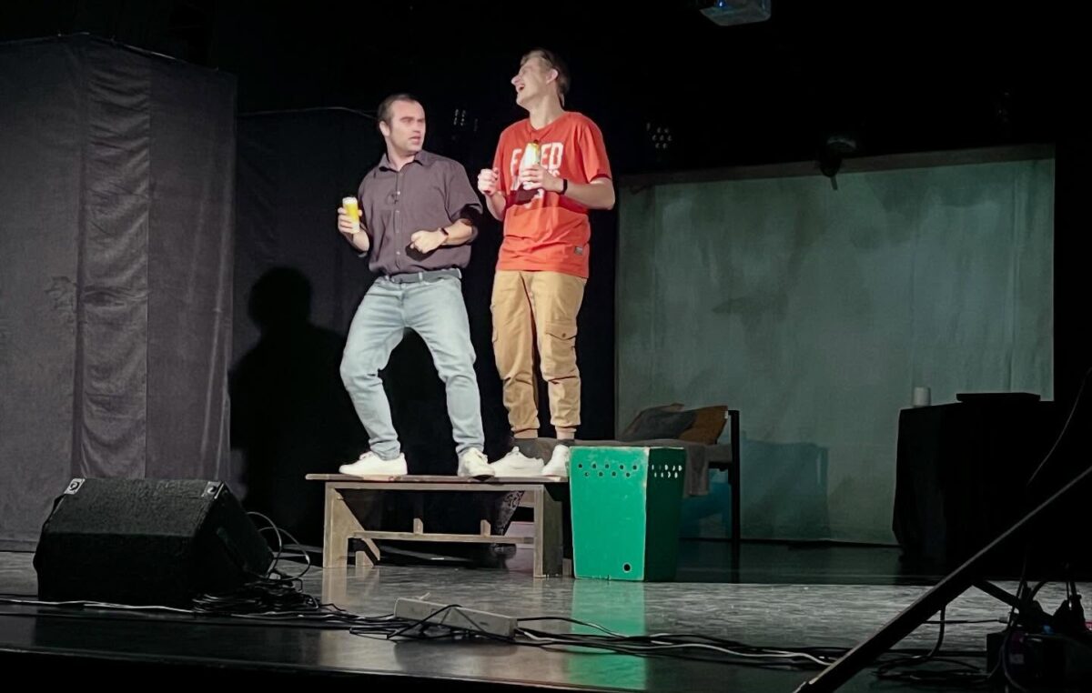 27 października 2025 – Spektakl profilaktyczny „Samotni w tłumie”